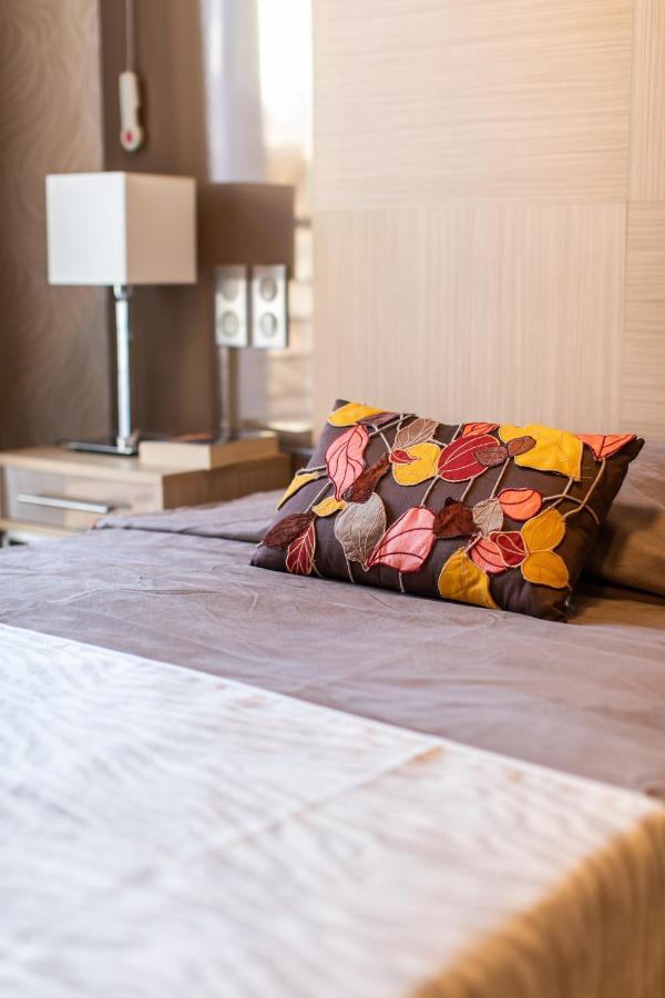 Zenao Frejus Apart otel Dış mekan fotoğraf