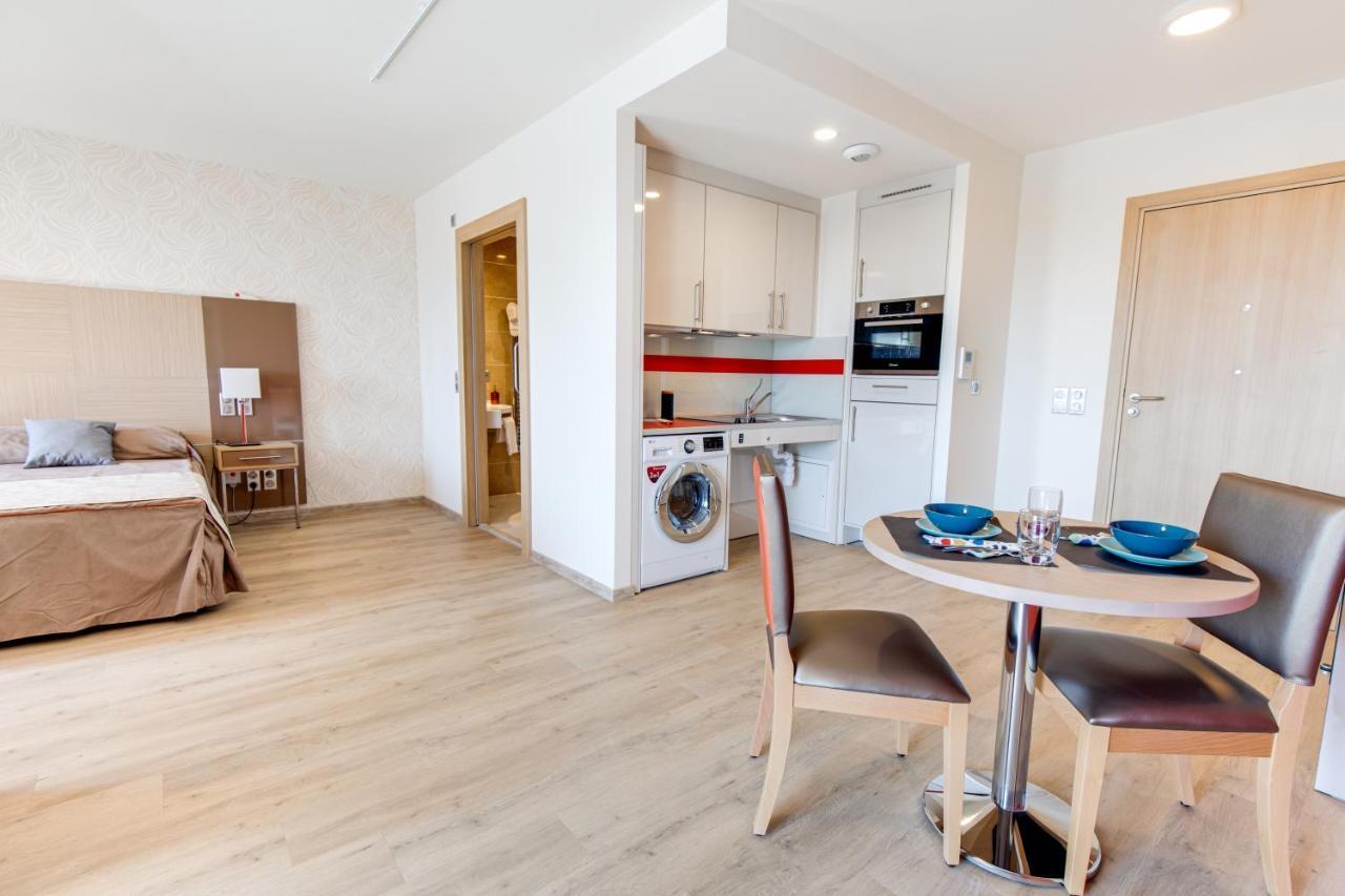 Zenao Frejus Apart otel Dış mekan fotoğraf